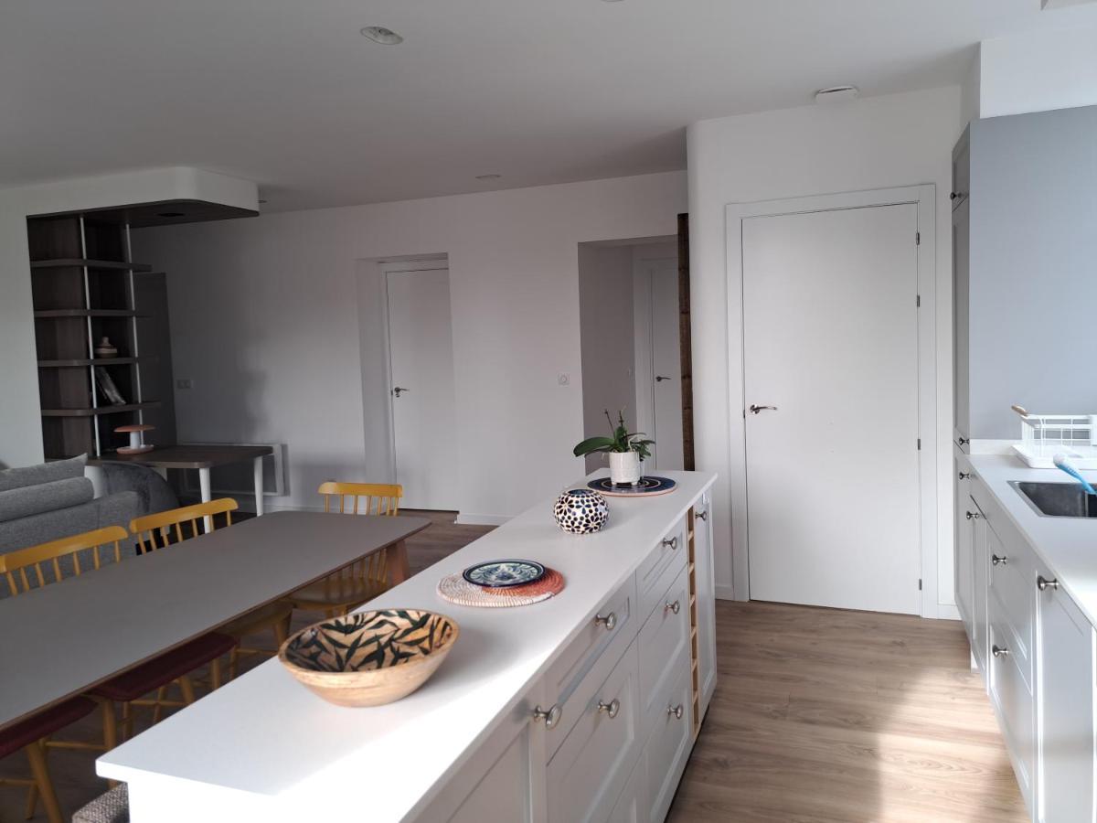 Superbe Appartement T3 Au Centre Plage .Parking Hendaye Exterior photo